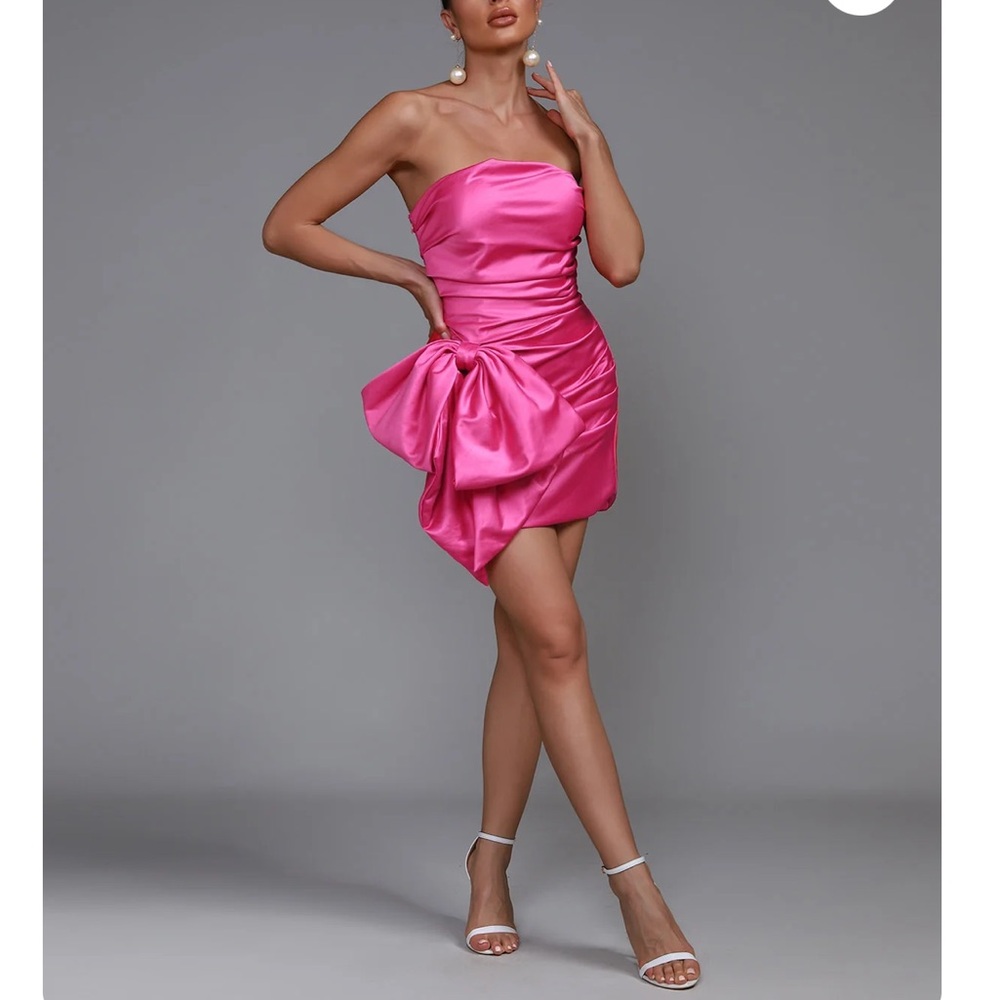 Hot Pink Strapless Bow-knotted Mini Dress Size XS - Picture 2 of 14
